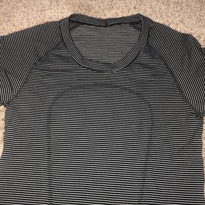 Lululemon swiftly tech short sleeve
